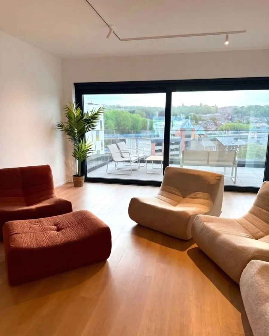 La Batte, espace détente avec canapés du coworking Chez EdGare